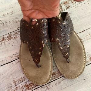 Roper Brown Tan Sandals with Western-Inspired Design